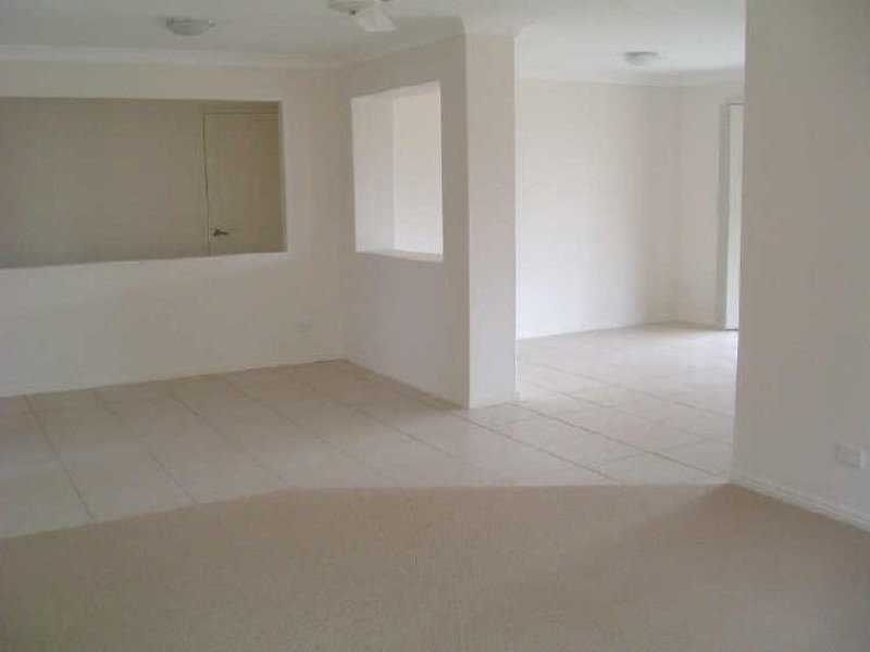 8 Trill Court, Urangan QLD 4655