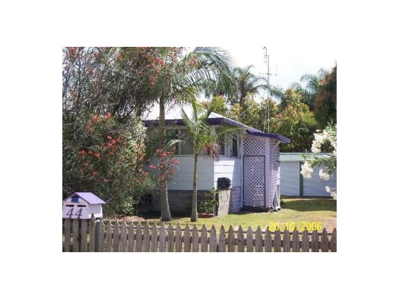 44 Hibiscus Street, Urangan QLD 4655