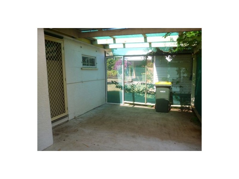 17 Churchill Street, Urangan QLD 4655