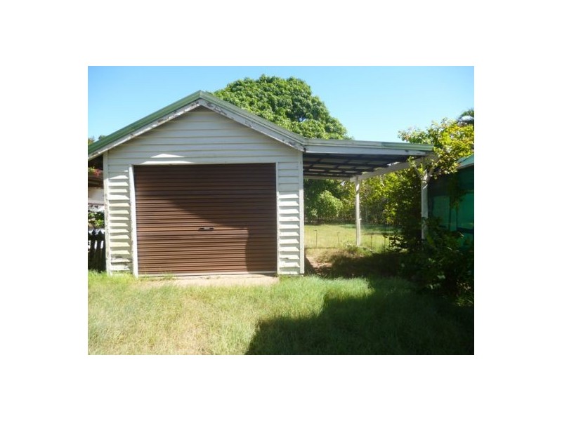 17 Churchill Street, Urangan QLD 4655