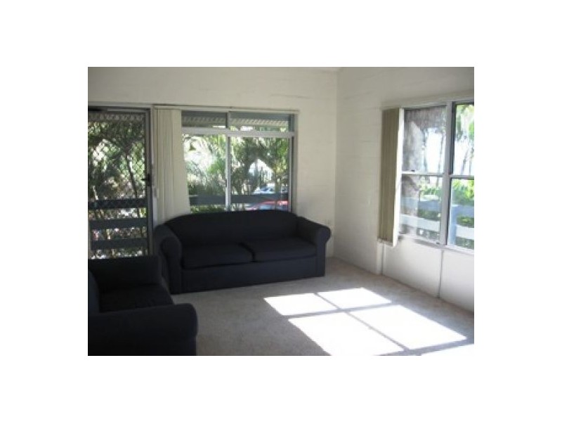 4/454 Esplanade, Torquay QLD 4655