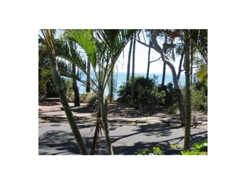 4/454 Esplanade, Torquay QLD 4655