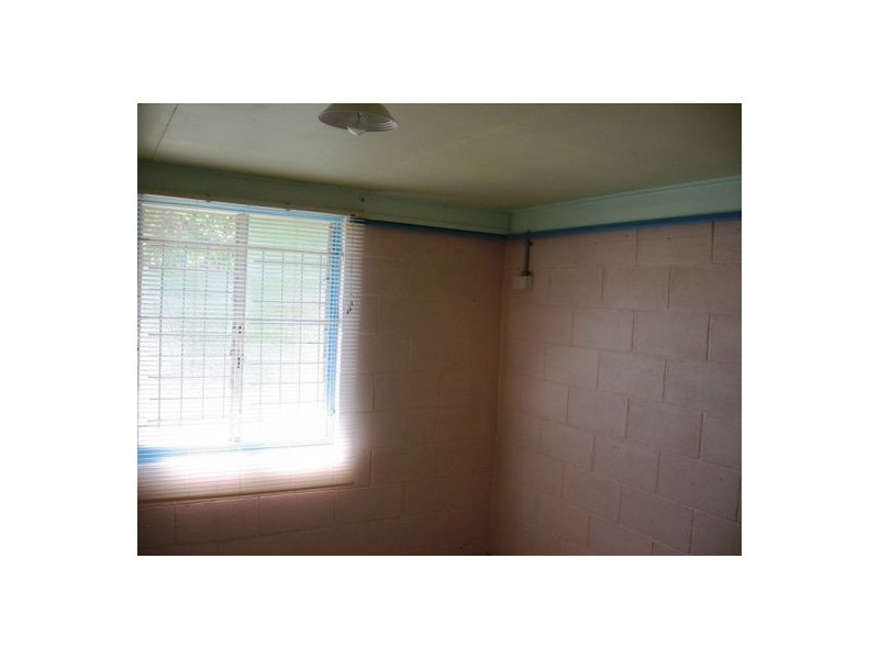 49 Shell Street, Urangan QLD 4655