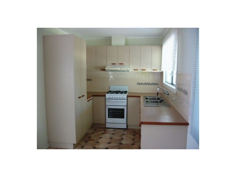 49 Shell Street, Urangan QLD 4655