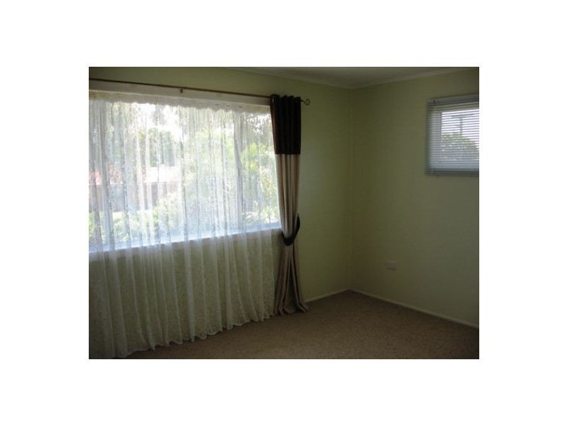 49 Shell Street, Urangan QLD 4655