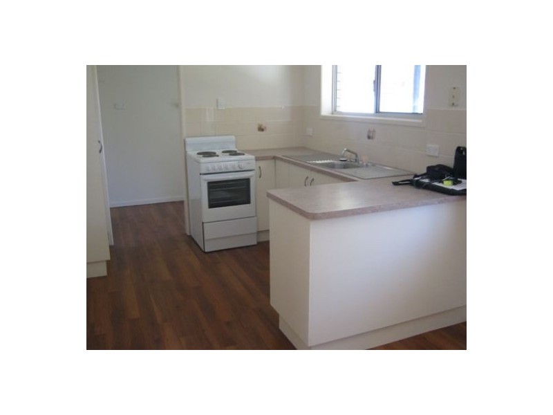 717 Boat Harbour Drive, Urangan QLD 4655