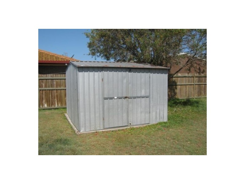 717 Boat Harbour Drive, Urangan QLD 4655