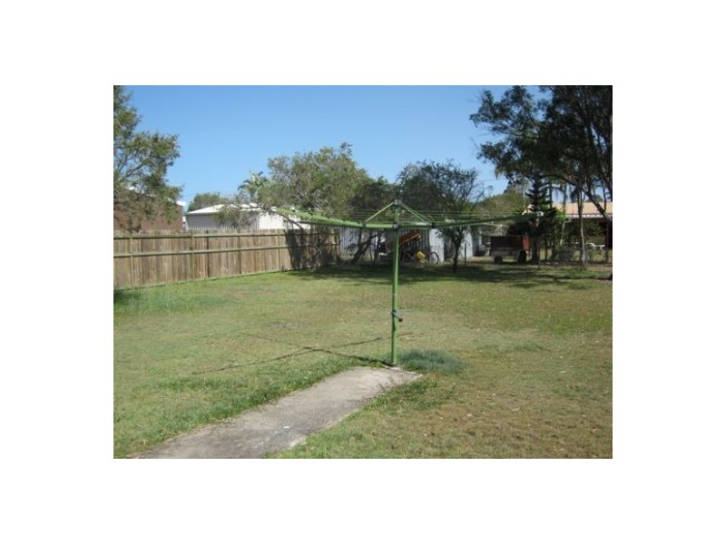 717 Boat Harbour Drive, Urangan QLD 4655