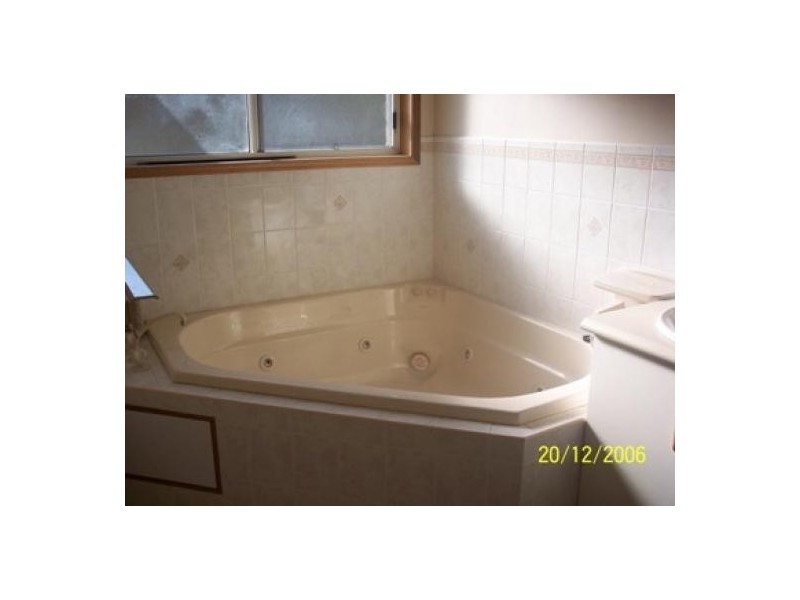 11 Corser Street, Point Vernon QLD 4655