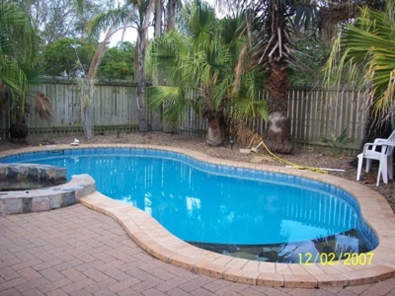1 Hughes Road, Hervey Bay QLD 4655