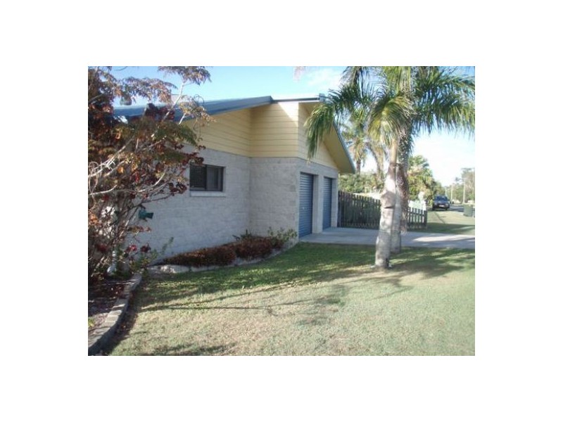 813 Boat Harbour Drive, Hervey Bay QLD 4655