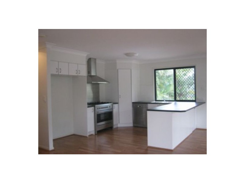 5 Ries Road, Toogoom QLD 4655