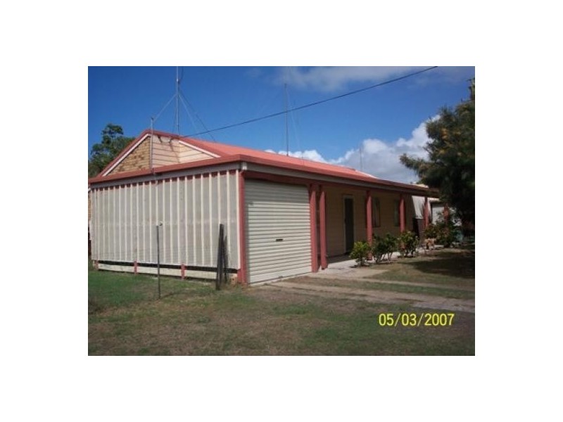 10 Owen Crescent, Urangan QLD 4655