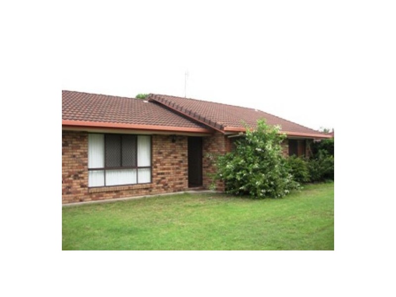 63 Dover Street, Point Vernon QLD 4655