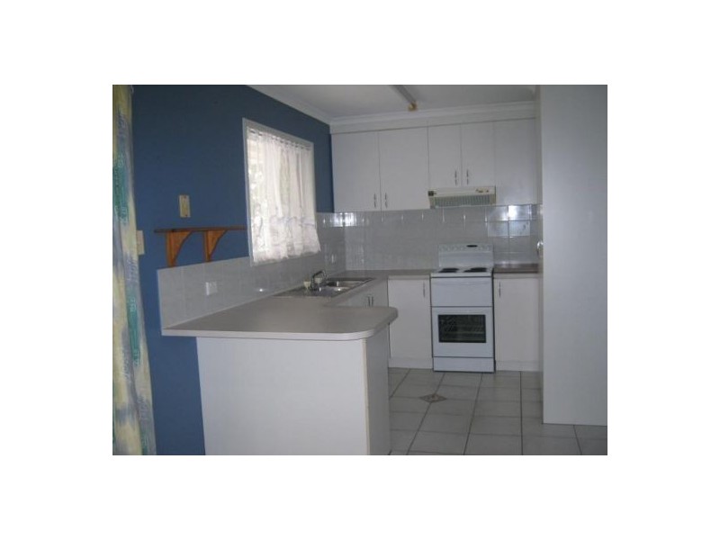 63 Dover Street, Point Vernon QLD 4655