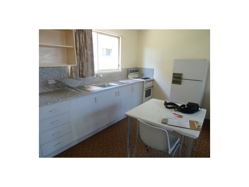 4/572 Esplanade, Urangan QLD 4655