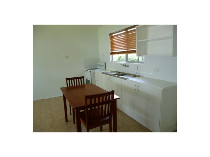 3/572 Esplanade, Urangan QLD 4655