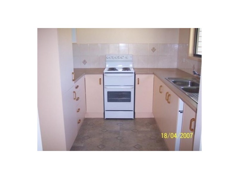 30 Prince Street, Urangan QLD 4655