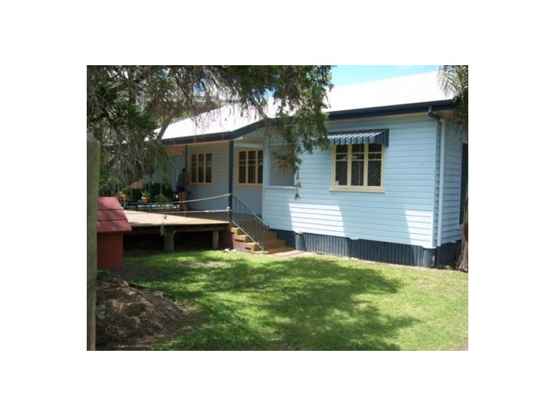 29 King Street, Urangan QLD 4655