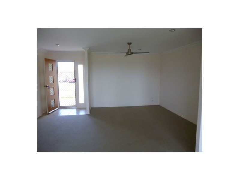 73 Bunya Court, Eli Waters QLD 4655