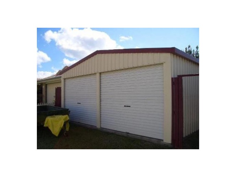 54 Moolyyir Street, Urangan QLD 4655