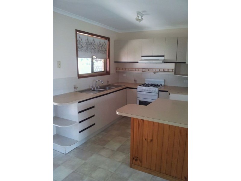 20 Hayworth Street, Point Vernon QLD 4655