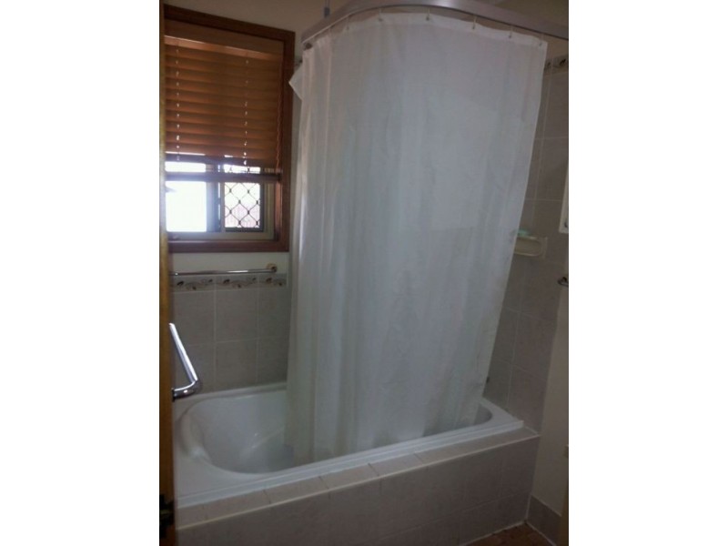 20 Hayworth Street, Point Vernon QLD 4655