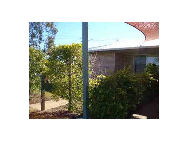 1/2 Melong Street, Scarness QLD 4655