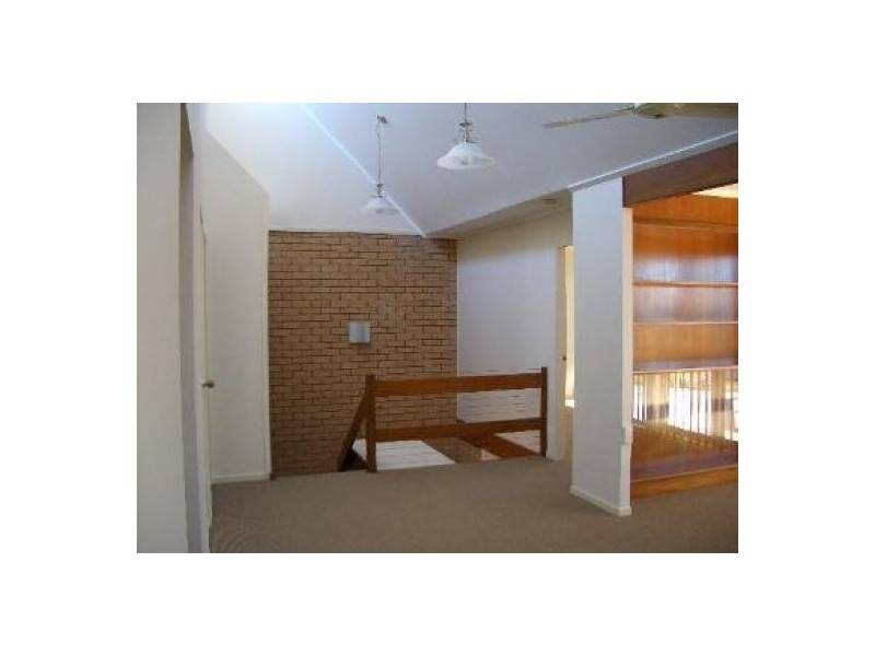 6 Regency Avenue, Urraween QLD 4655