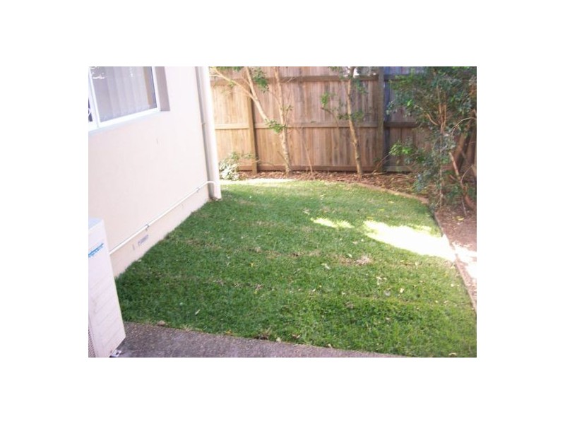 12/58 Stephenson Street, Scarness QLD 4655