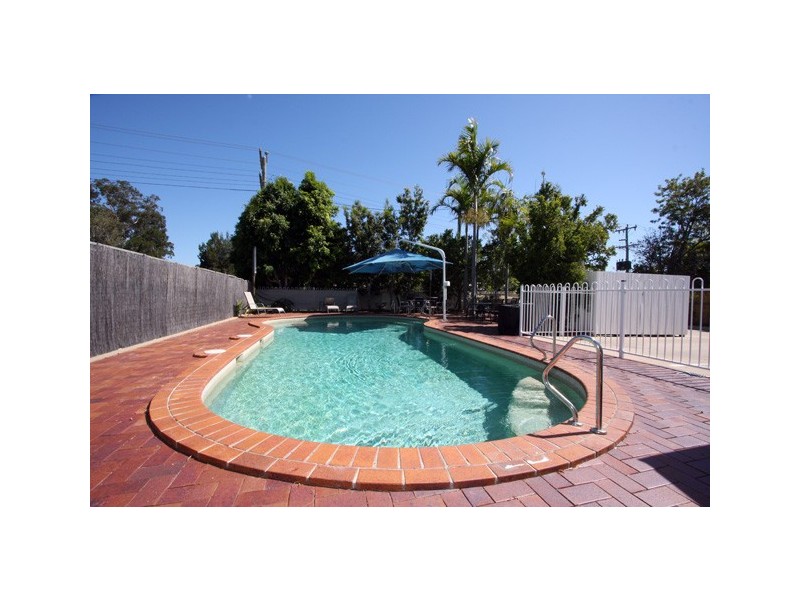 407 Esplanade, Torquay QLD 4655