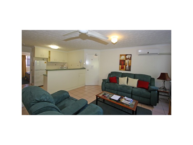 407 Esplanade, Torquay QLD 4655