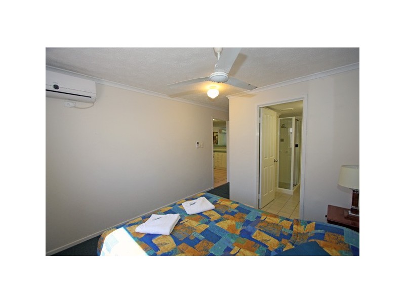 407 Esplanade, Torquay QLD 4655