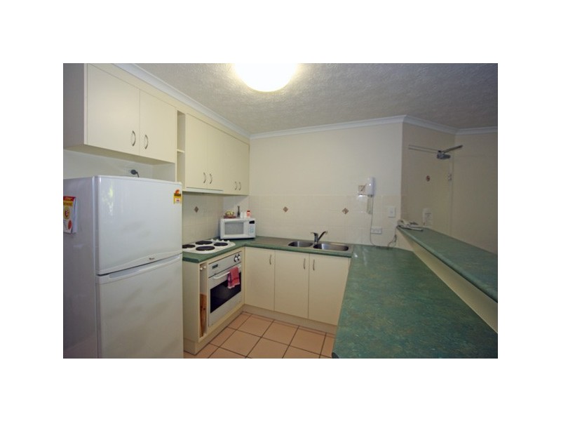 407 Esplanade, Torquay QLD 4655