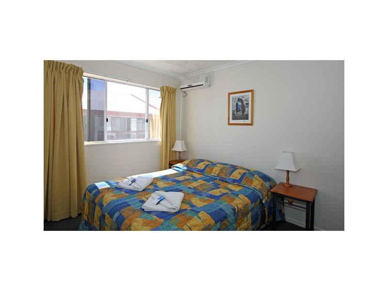 407 Esplanade, Torquay QLD 4655