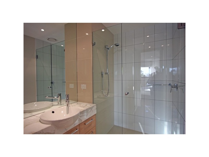 401/468 Esplanade “Allegra Luxury Apartments”, Torquay QLD 4655