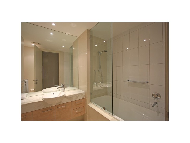 401/468 Esplanade “Allegra Luxury Apartments”, Torquay QLD 4655