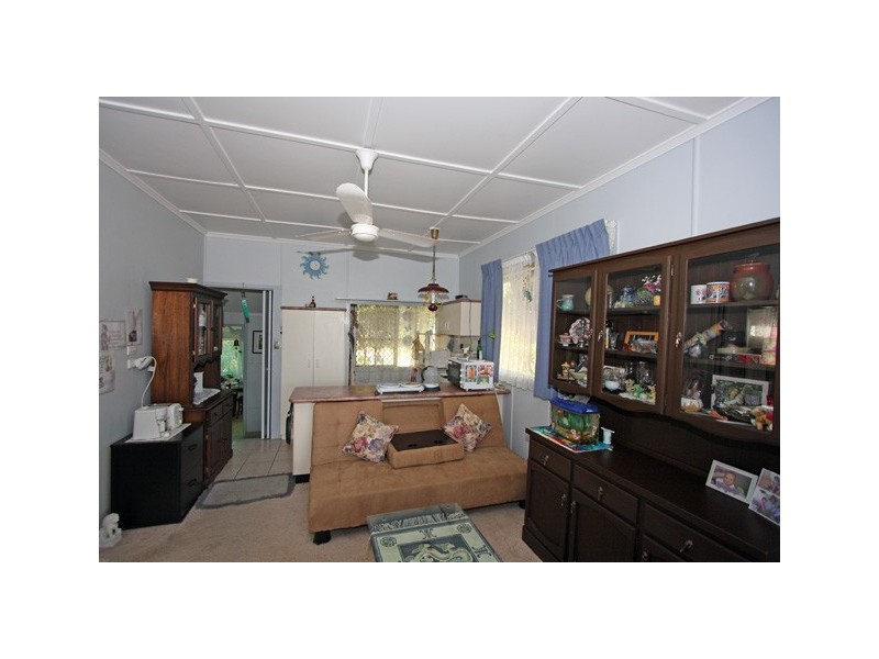 1 South Street, Urangan QLD 4655
