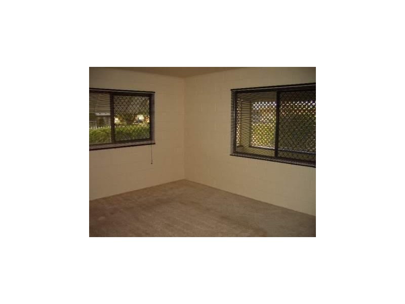 15 Miller Street, Urangan QLD 4655