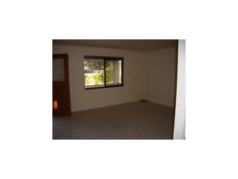15 Miller Street, Urangan QLD 4655