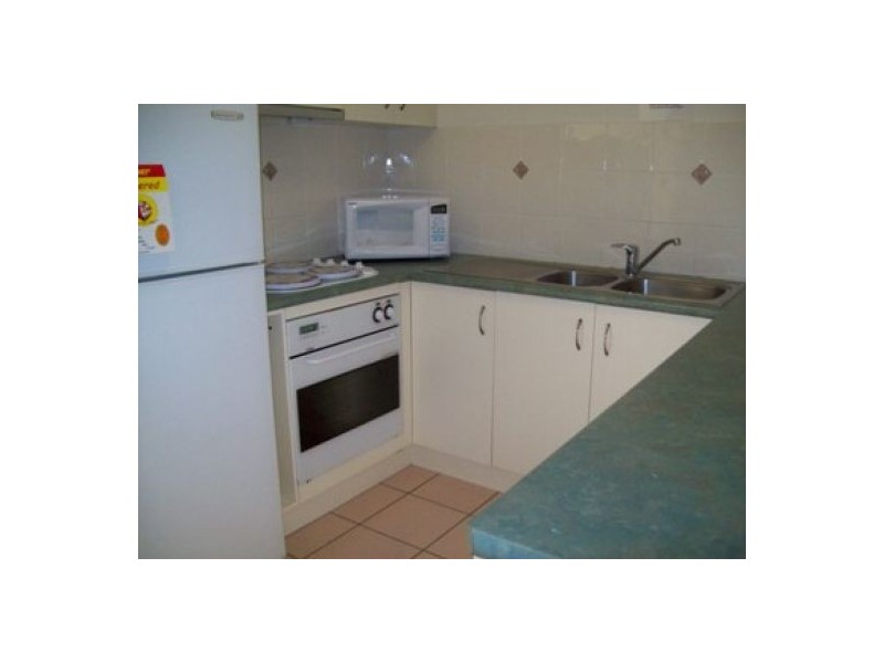 8/407 Jade Waters – The Esplanade, Torquay QLD 4655