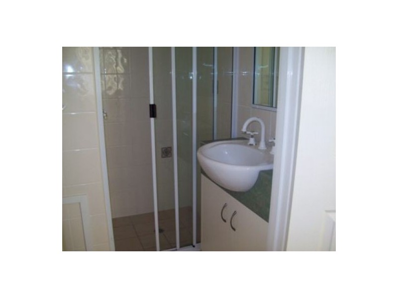 8/407 Jade Waters – The Esplanade, Torquay QLD 4655