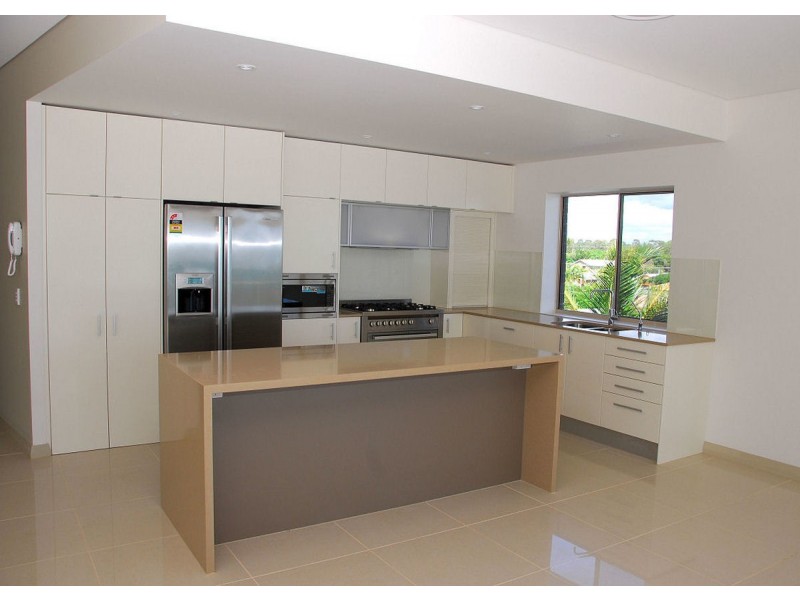 301/328 Esplanade, Scarness QLD 4655