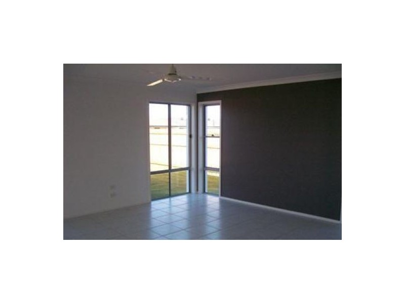 34 Endeavour Way, Eli Waters QLD 4655