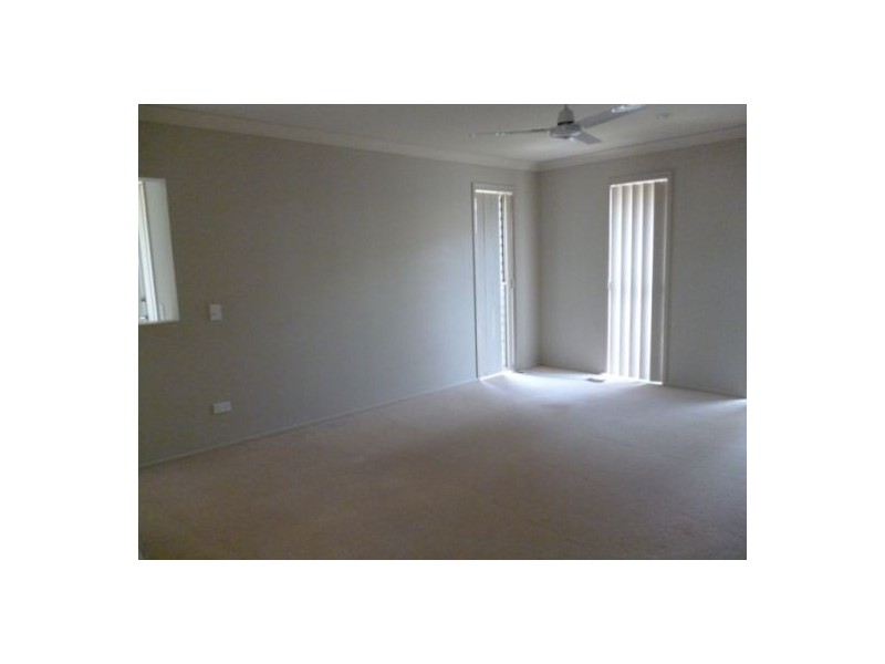 23 Earl St Vincent Cct, Eli Waters QLD 4655