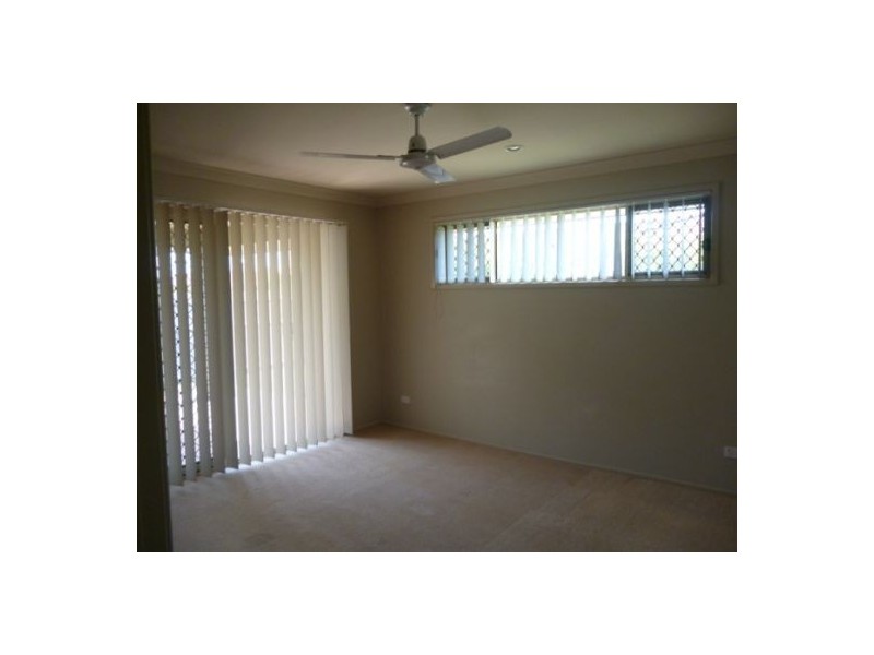 23 Earl St Vincent Cct, Eli Waters QLD 4655