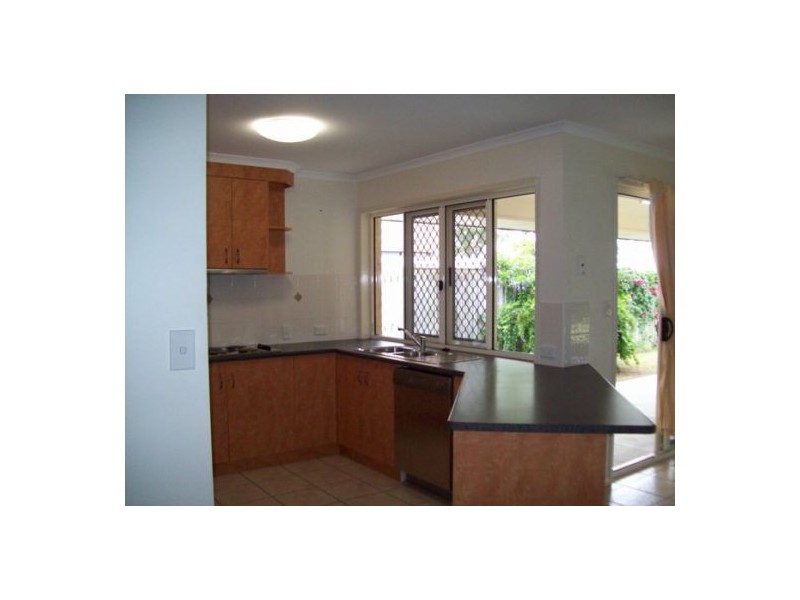 40 Foreshore Drive, Urangan QLD 4655