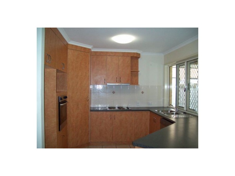 40 Foreshore Drive, Urangan QLD 4655