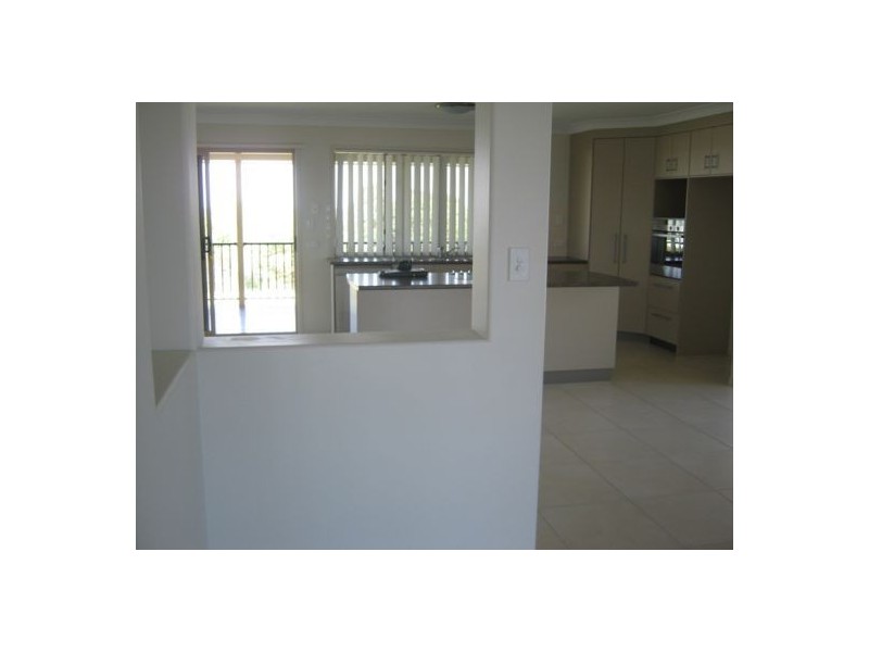 25 Curlew Terrace, River Heads QLD 4655