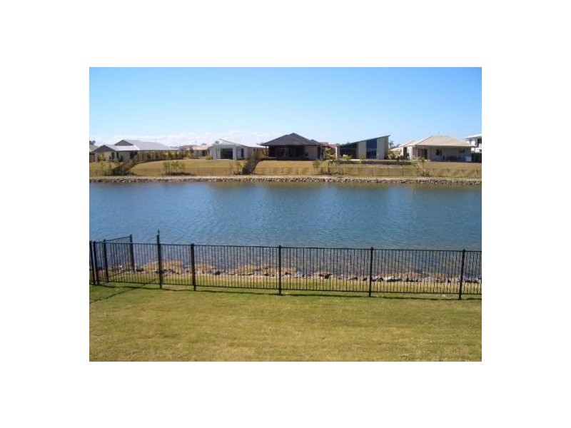 12 Earl St Vincent Court, Eli Waters QLD 4655